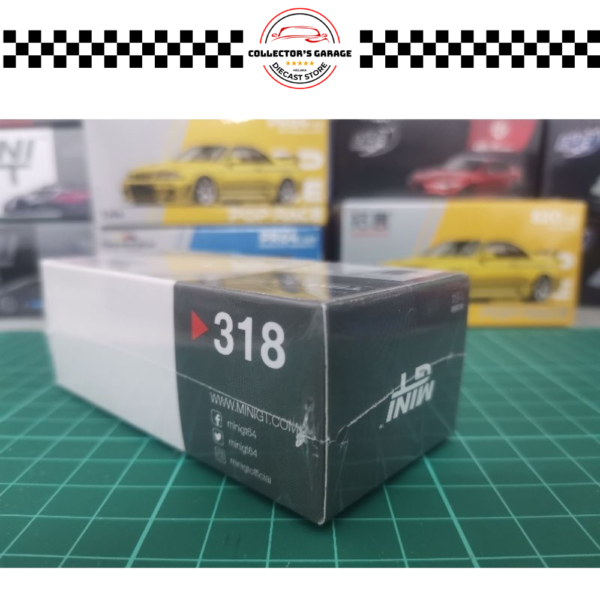 MINI GT 1/64 #318 FORD SHELBY GT500 DRAGON SNAKE CONCEPT OXFORD WHITE