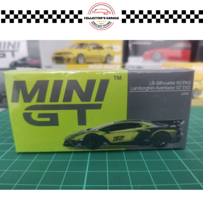 MINI GT 1/64 #605 LB-SILHOUETTE WORKS LAMBORGHINI AVENTADOR GT EVO LIME
