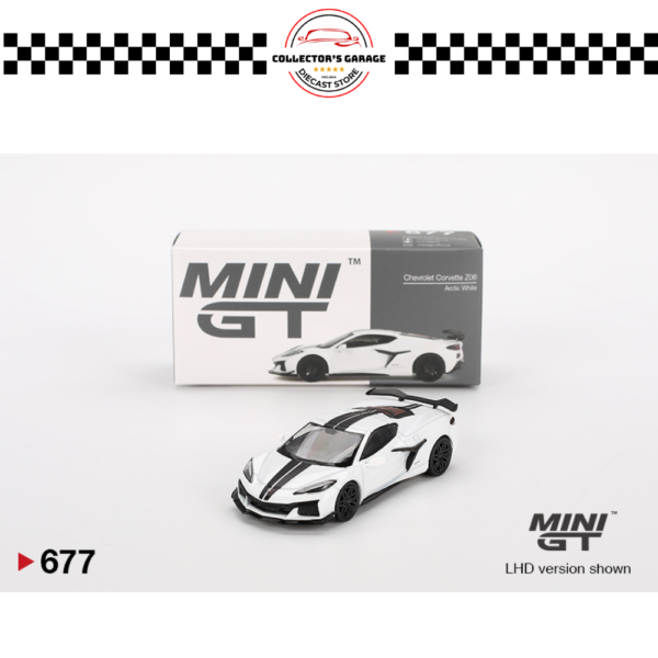 MGT00677 (5) MINI GT 1/64 #677 CHEVROLET CORVETTE Z06 2023 ARCTIC WHITE