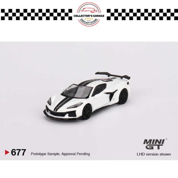 MGT00677 (6) MINI GT 1/64 #677 CHEVROLET CORVETTE Z06 2023 ARCTIC WHITE