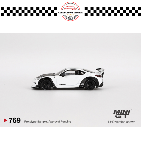 MINI GT 1/64 #769 TOYOTA GR86 LB★NATION WHITE RHD