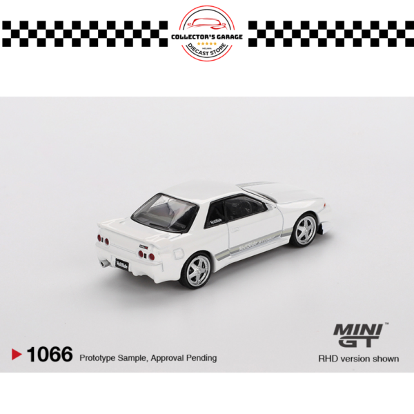 MINI GT 1/64 #1066 NISSAN SKYLINE GT-R (R32) VEILSIDE COMBAT C-I WHITE